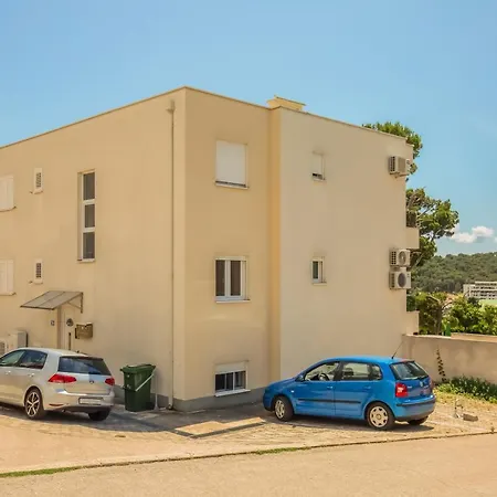 Апартаменты Indigo Макарска